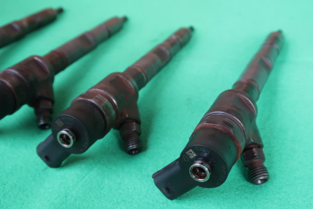 HYUNDAI STAREX A1 INJECTOR (PER PIESE)