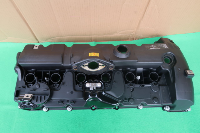 BMW N52 VALVE COVER(BLACK)