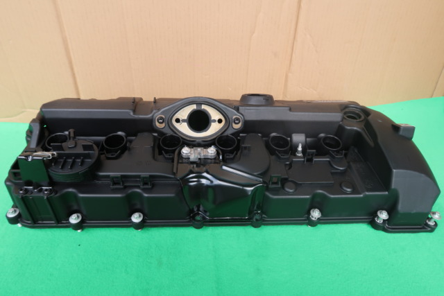 BMW N52 VALVE COVER(BLACK)