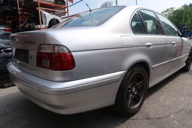 BMW E39 523i SPARE PARTS