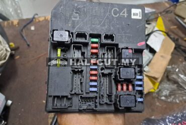 NISSAN SYLPHY KG11 FUSE BOX (284B7-1KA0B) C4