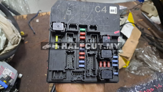 NISSAN SYLPHY KG11 FUSE BOX (284B7-1KA0B) C4