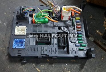 PEUGEOT 308 FUSE BOX (28119759-5)