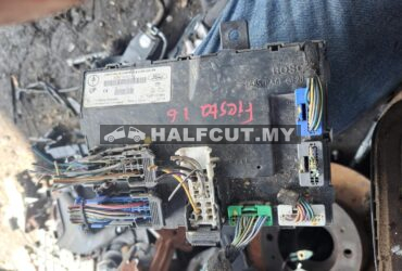 FORD FIESTA 1 .6 FUSE BOX (8V59-15K600-AG)