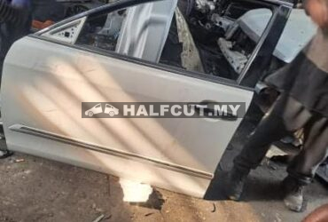TOYOTA CAMRY ACV40 FRONT DOOR F/L