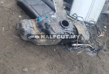 TOYOTA HILUX KUN26 PETROL TANK