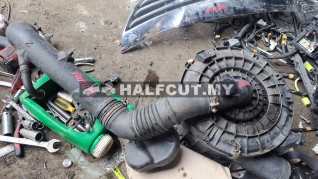 TOYOTA FORTUNER AIR CLEANER