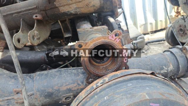 TOYOTA HIACE KDH200 REAR AXLE GEAR