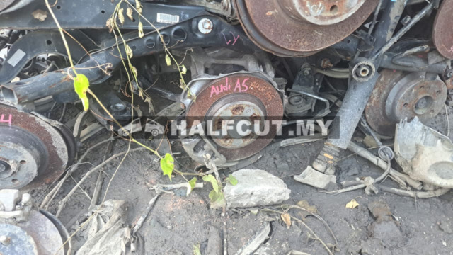 AUDI A5 REAR AXLE