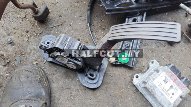 FORD RANGER T7 3.2  PEDAL SENSOR