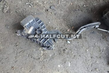 TOYOTA INNOVA PEDAL SENSOR