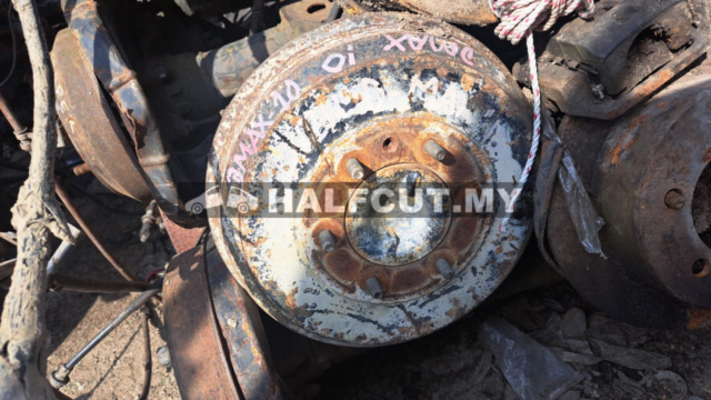 ISUZU D-MAX 2010 REAR AXLE
