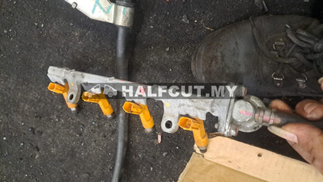 PERODUA ALZA 3SZ FUEL INJECTOR RAIL