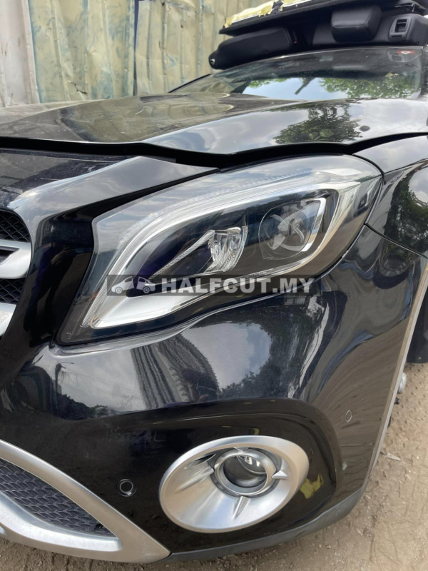 Mercedes GLA220 4Matic Front Cut Engine Model : 270920 (2000cc) All Small Part And Engine Parts Available!