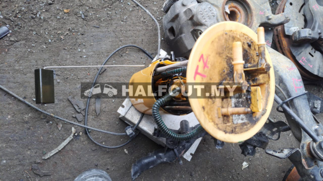 FORD RANGER T7 3.2 PETROL FUEL PUMP