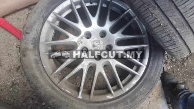 PORSCHE CAYENNE 958 4.8  SPORT RIM R20