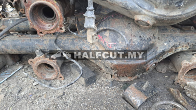 ISUZU D-MAX 2010 REAR AXLE KOSONG