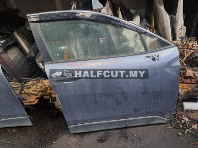 TOYOTA COROLLA CROSS FRONT DOOR F/R