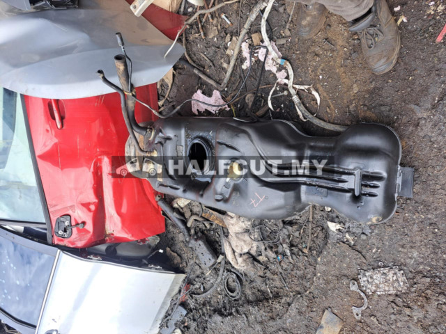 FORD RANGER T7 3.2 PETROL TANK