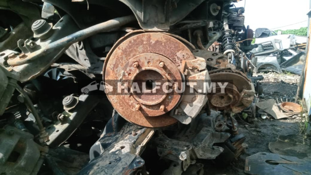 TOYOTA HIACE KDH200 FRONT AXLE& CROSSMEMBER