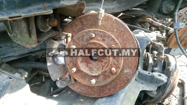 TOYOTA HIACE KDH200 FRONT AXLE& CROSSMEMBER