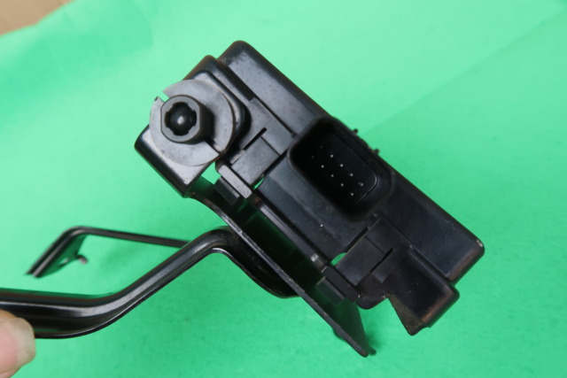 TOYOTA VELLFIRE ALPHARD AGH30 RADAR SENSOR