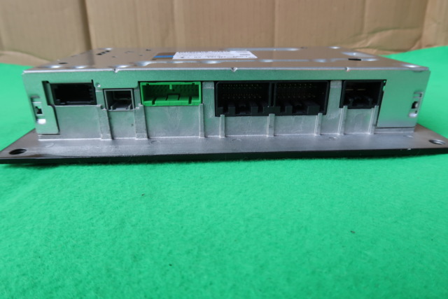 LAND ROVER ECOQUE CAMERA CONTROL MODULE ECU RADIO AMPLIFIER