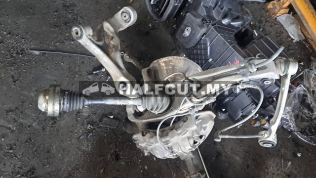 PORSCHE CAYENNE 958 4.8 FRONT AXLE F/L