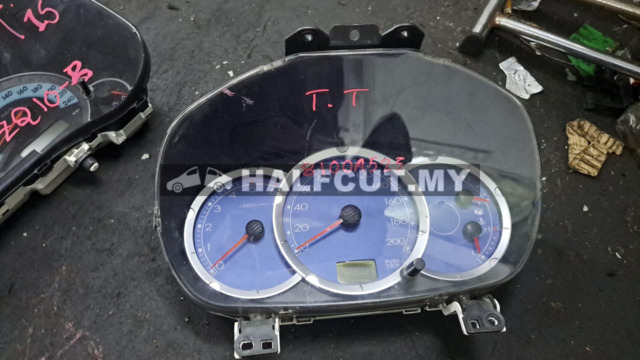 MITSUBISHI TRITON  OM METER (8100A523)