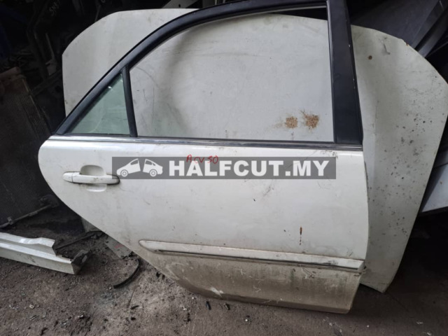 TOYOTA CAMRY ACV30 REAR DOOR R/R