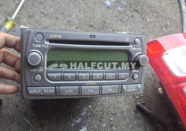 TOYOTA INNOVA RADIO