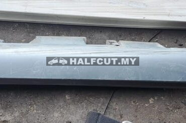 TOYOTA CAMRY ACV40 SIDE SKIRT RH