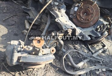 TOYOTA HIACE KDH200 FRONT AXLE& CROSSMEMBER