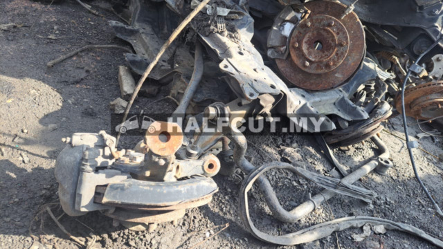 TOYOTA HIACE KDH200 FRONT AXLE& CROSSMEMBER