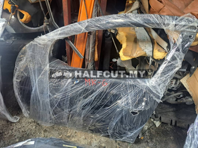VW GOLF MK6 CCZ FRONT DOOR F /L