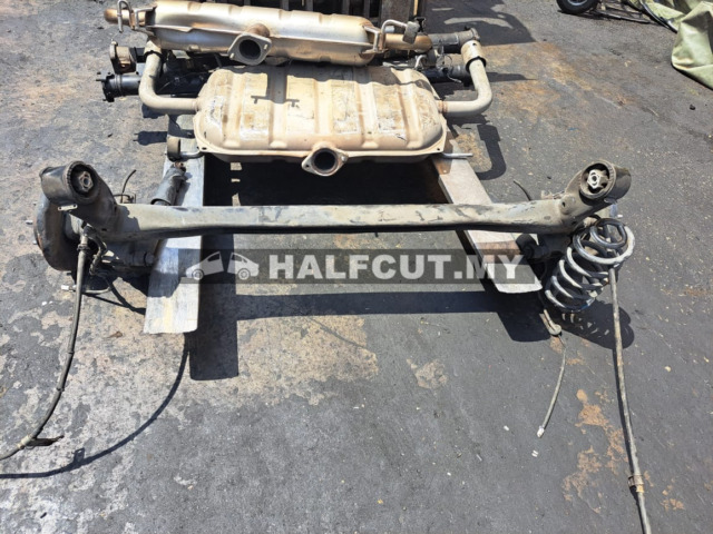HYUNDAI ELANTRA REAR AXLE