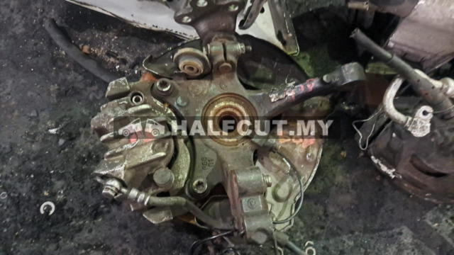 PEUGEOT 508 FRONT KNUCKLE ABS F/L