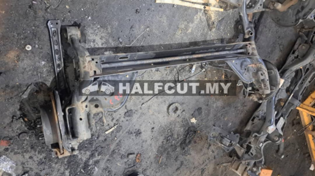 NISSAN SERENA C26 REAR AXLE