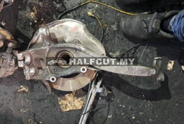 AUDI A4 FRONT KNUCKLE ABS F /R