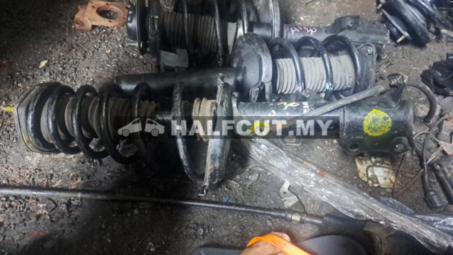 TOYOTA HARRIER ACU30      FRONT ABSORBER F/ L