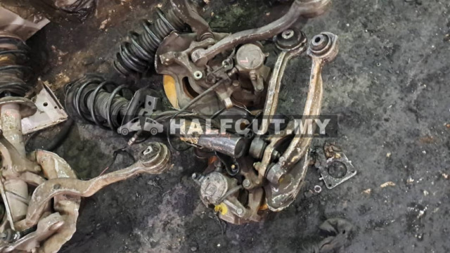 MERCEDES BENZ W204 FRONT KNUCKLE& ABSORBER ABS F /L