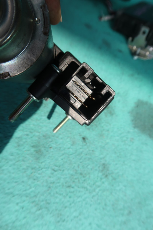 KIA SPORTAGE SUNROOF MOTOR