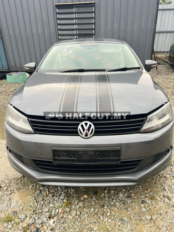 VOLKSWAGEN JETTA 1.4 HALF CUT