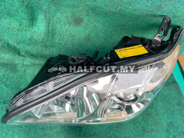 TOYOTA HARRIER ACU30 48-34 LH