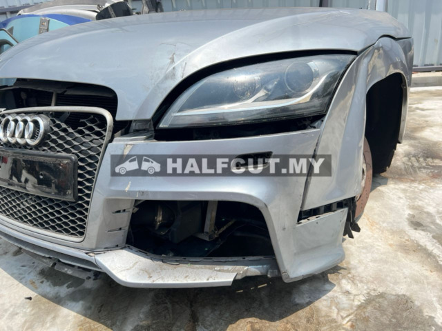 AUDI TTRS HALF CUT