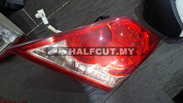 TOYOTA CAMRY ACV40 REFLCTOR BONNET LAMP (06-115) RH