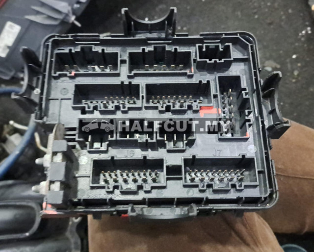 PROTON PREVE TB FUSE BOX(PW951035)