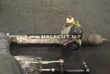 MERCEDES BENZ B180 STEERING RACK