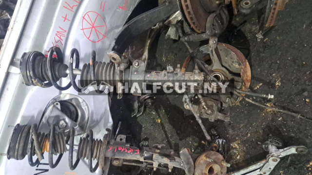 FORD FIESTA 1.6 FRONT KNUCKLE  ABS F /L