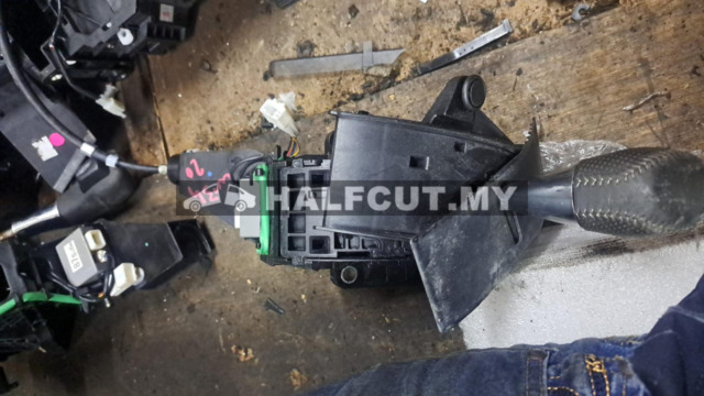 TOYOTA WISH 20 GEAR LEVER